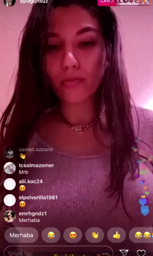 Ayla Günsüz ifşa nude MEME temalı yayın videosu — Ayla Günsüz — Canlı Yayınlar · sahne 1