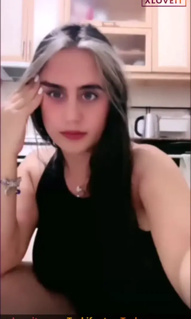 Ayşe Elbi — Ayşe Elbi ifşa Açma germe yapıyor sanırım · sahne 2
