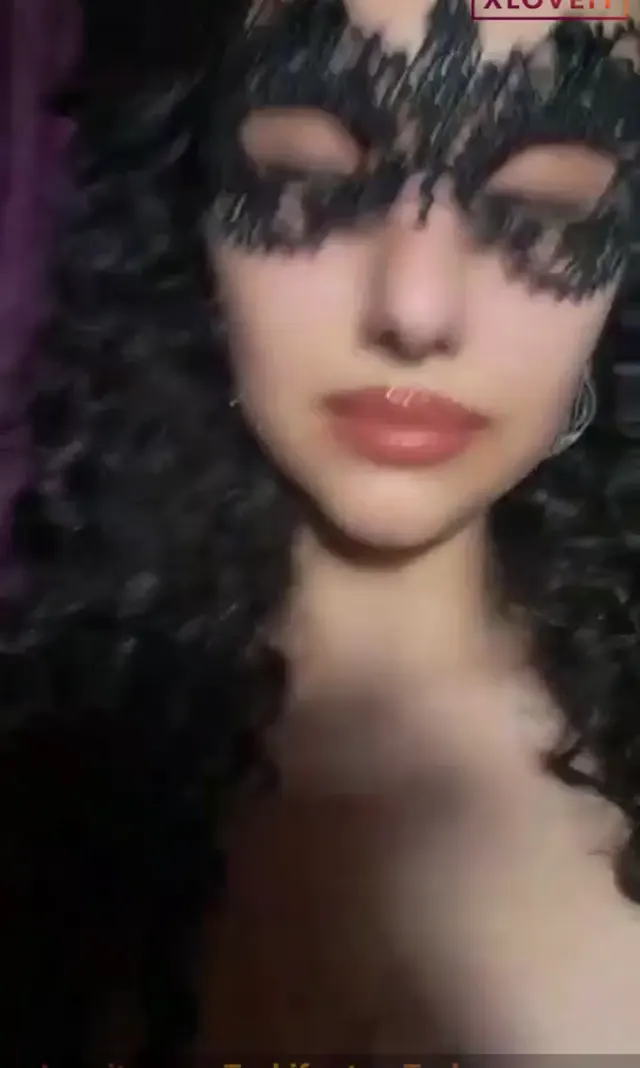 Bellah — Bellah ifşa Sexy Transparan gecelikle yayında · sahne 1