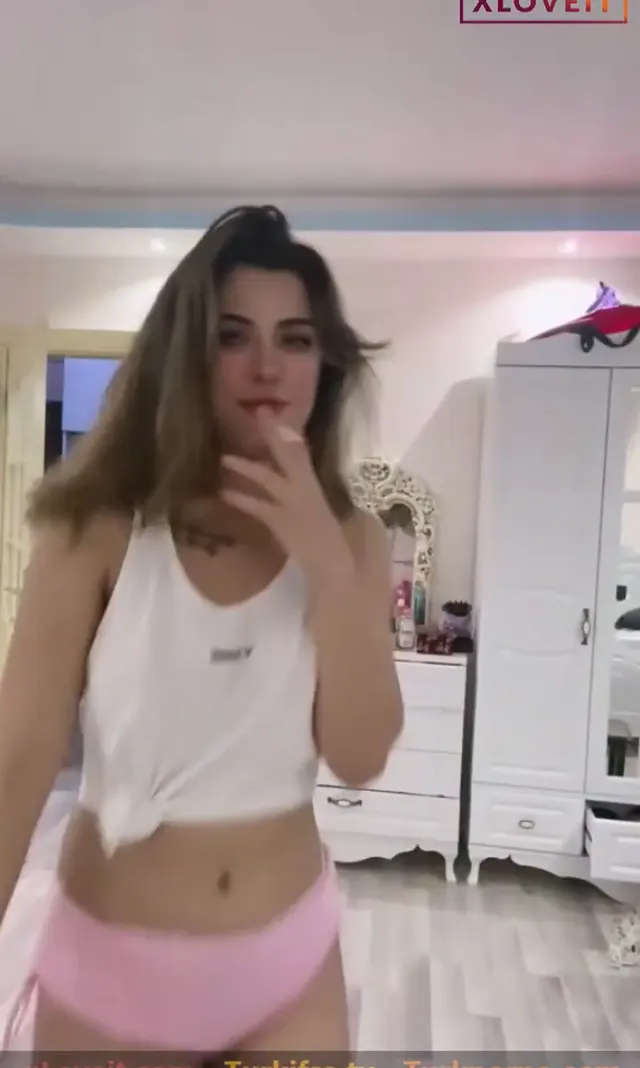 Bigo Atalante ifşa Güzel hatundan yayın videosu seyret — Canlı Yayınlar · sahne 3