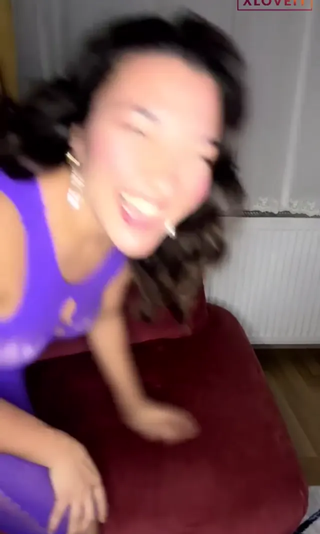 Burcu Yıldız ifşa Seksi elbisesiyle koca götü — Burcu Yıldız — Canlı Yayınlar · sahne 1