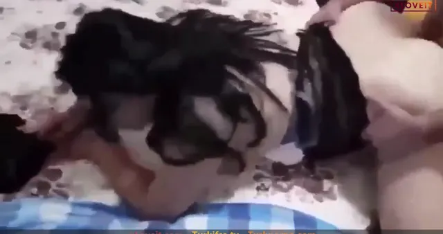 Cuckold Porno Olgun karısını yaşlı adama siktirdi — Amatör Porno · sahne 3