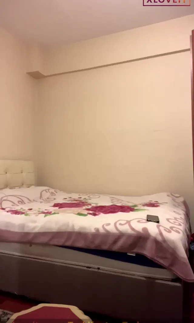 Elif Tanyelitan — Elif Tanyelitan ifşa Yeni canlı yayın videosu · sahne 1