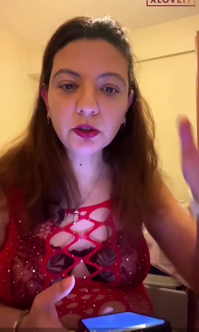 Elif Tanyelitan — Elif Tanyelitan ifşa Yeni canlı yayın videosu · sahne 2