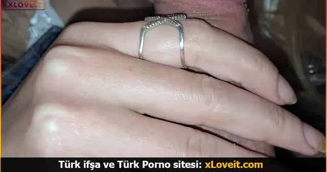 Ev Temizliyine Gelen Qiz Pul Qarsiliginda Sikisir Cavanlar Kayf Edir — Amatör Porno · sahne 2