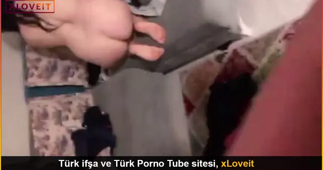 Grup sex öğrenci kızı 2 arkadaş kullanıyor — Amatör Porno · sahne 3