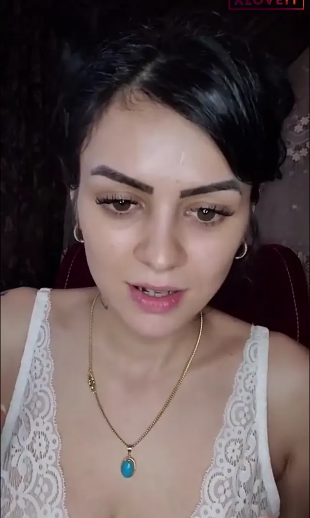 Hande Koç ifşa Güzel hatun amını gösterdi — Canlı Yayınlar · sahne 3