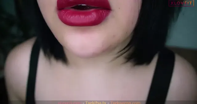 Hot ASMR Sinem — Hot ASMR Sinem Karahan Taşaklarını yalıyorum · sahne 3