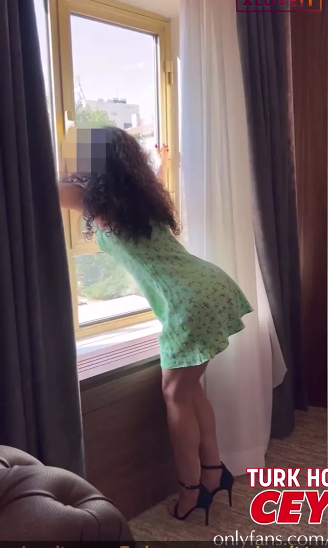 Hotwife Ceyda ifşa Onlyfans — Türk ifşa · sahne 2