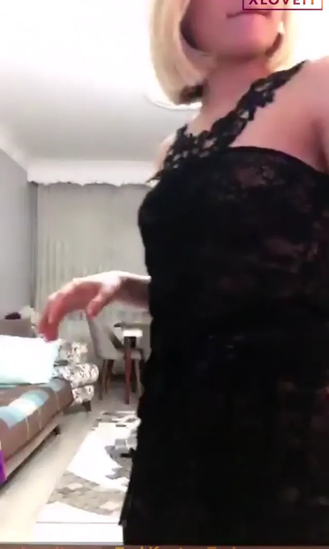 Tango Lara ifşa Ortam kızı amını gösterdi — Tango Lara — Canlı Yayınlar · sahne 1