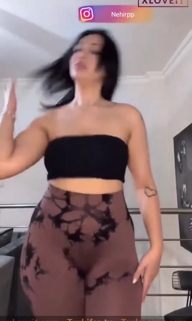 Bigo NehirPP ifşa Seksi taytıyla canlı yayın yaptı — Nehirpp — Canlı Yayınlar · sahne 1