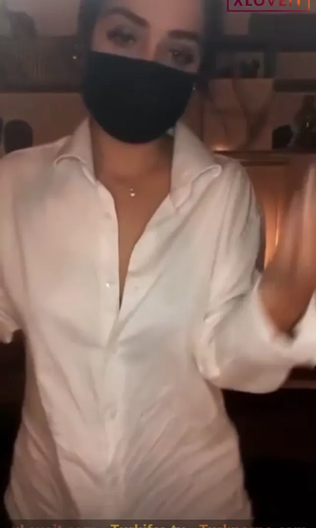 Peri Kızı ifşa Ateşli esmer hatun dildoya oturdu — Türk ifşa · sahne 1