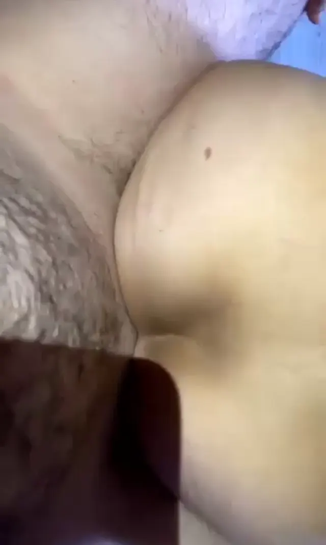 Yaşlı adam kızın amını götünü dümdüz etti — kızın — Amatör Porno · sahne 3