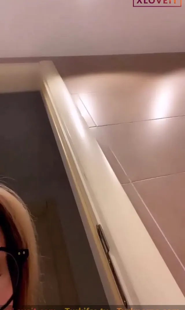 Tango Celine ifşa Cazibeli hatundan nude yayın izle — Tango Celine — Canlı Yayınlar · sahne 2