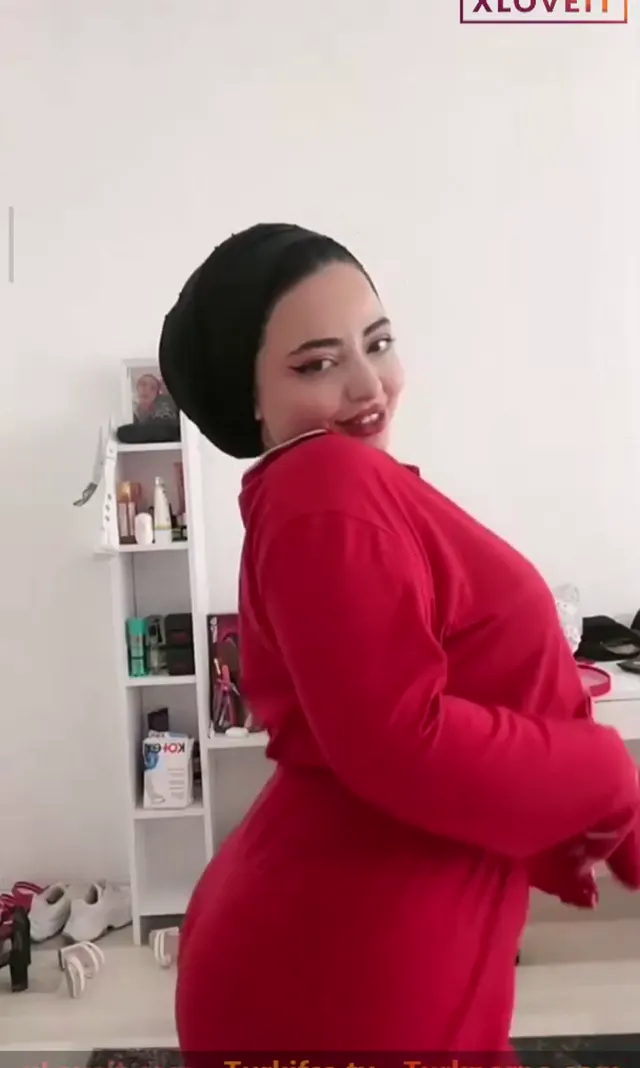 Tango Ceyda ifşa Evli büyük meme kalçalı hatun — Tango Ceyda — Canlı Yayınlar · sahne 3