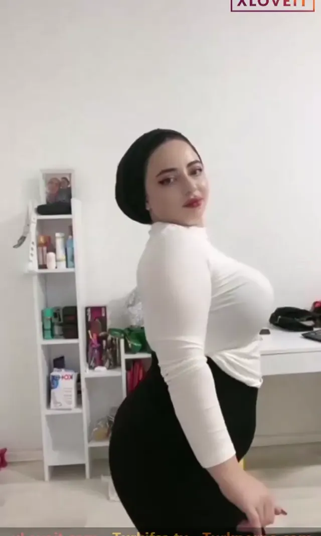 Tango Ceyda — Tango Ceyda ifşa Kapalı koca meme göt karşında · sahne 1