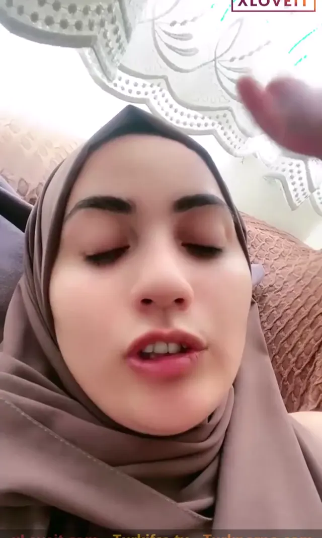 Tango Donat ifşa Çırılçıplak soyundu Türbanını çıkarmadı — Türbanlı Donat — Canlı Yayınlar · sahne 1