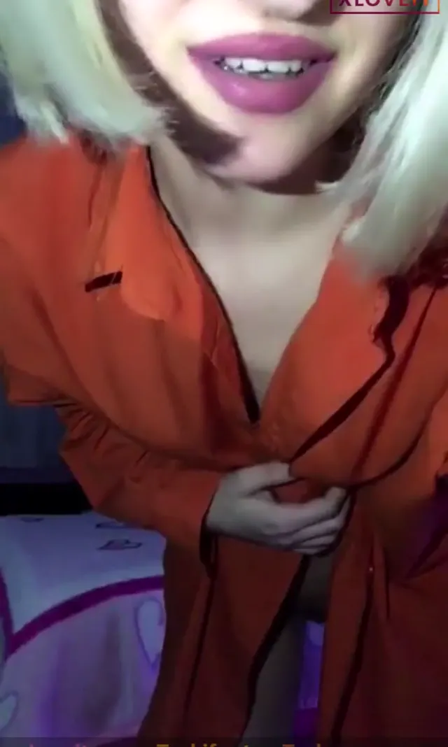 Tango Lara ifşa Sexy kızın gömlekli showu — Tango Lara — Türk ifşa · sahne 3