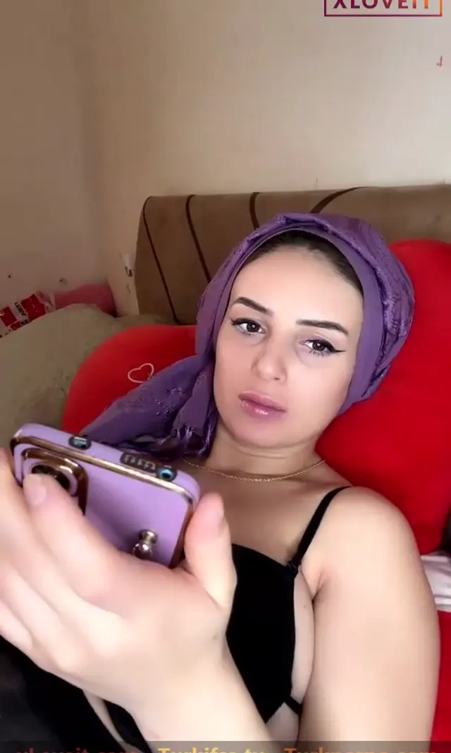 Türbanlı Biricik ifşa Azeri milf hatundan full yayın izle — Tango Biricik — Canlı Yayınlar · sahne 3