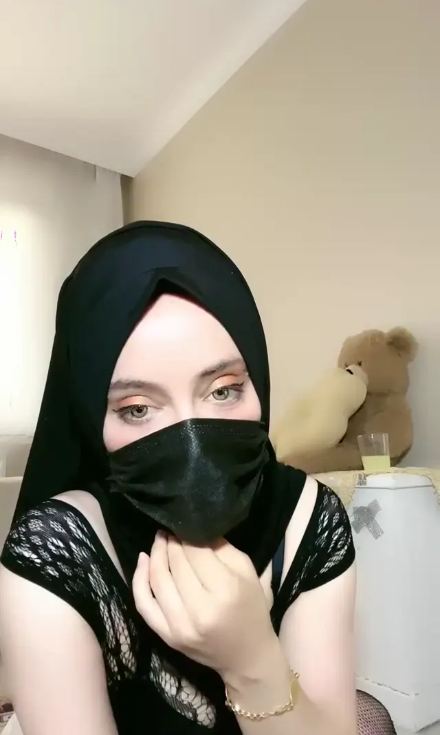 Tango Boncuk ifşa Türbanlıdan nude yayın izle — Türbanlı Boncuk — Canlı Yayınlar · sahne 1