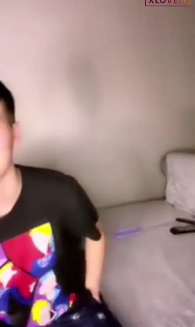 Türk Lezbiyenler canlı yayında seviştiler — Konulu Porno · sahne 2