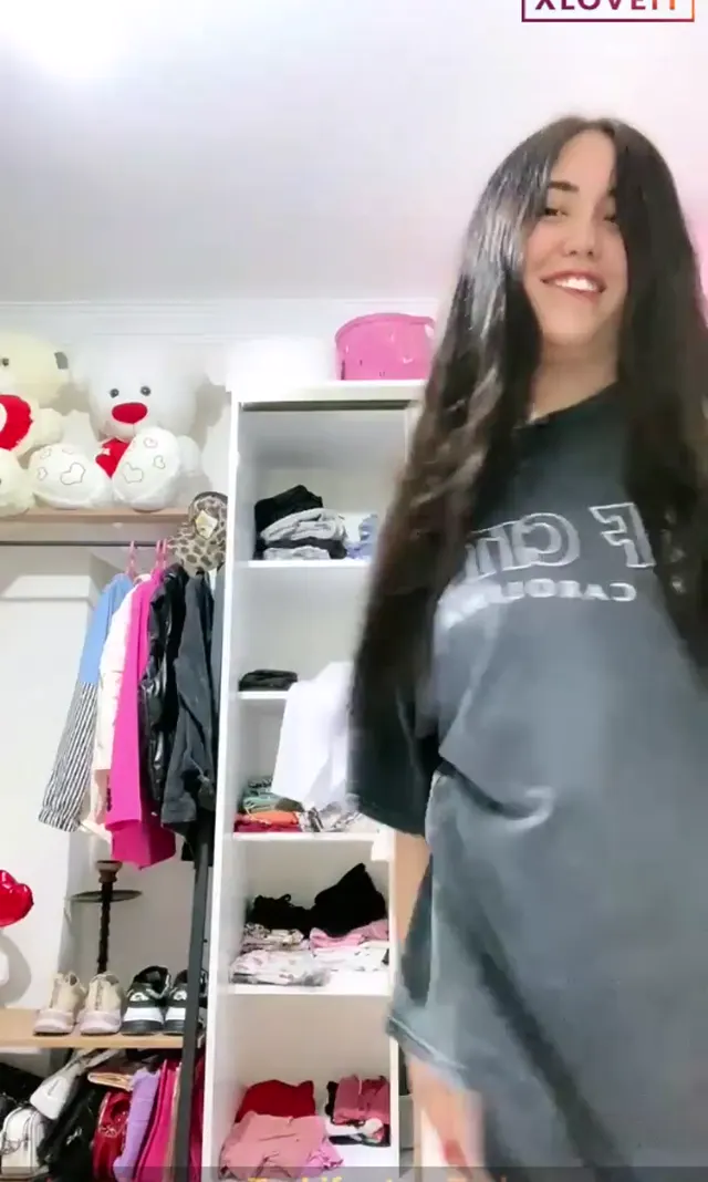 Ülkü ifşa Üniversiteli kızdan tangalı nude yayın — Canlı Yayınlar · sahne 3