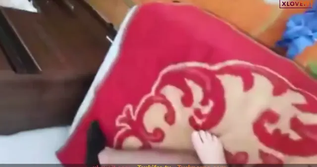 Üniversiteli porno Öğrenci evinde sırada bekleyenler var — Amatör Porno · sahne 2