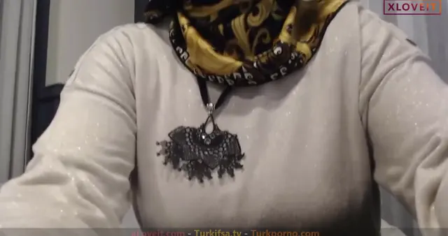 Xprensesx ifşa Türbanlı Milf amcığının derinliklerini gösterdi — xprensesx — Canlı Yayınlar · sahne 2
