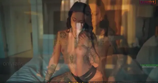 Yağmur Şimşek ifşa Gün batımına karşı nude twerk — Yağmur Şimşek — Türk ifşa · sahne 1