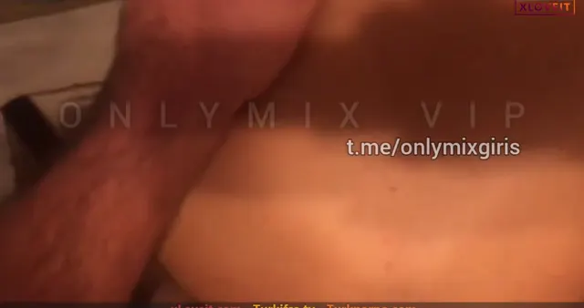 Sweetie — Yaşlı Sikiş Sweetie yabancılar için seks videosu çekti · sahne 3