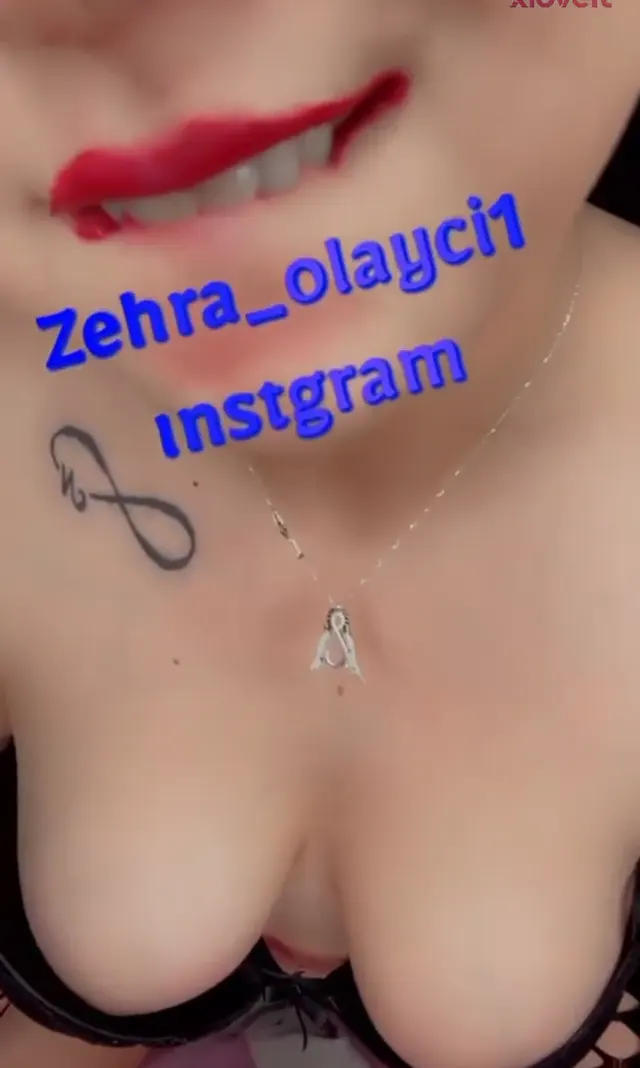 Zehra Olaycı — Zehra Olaycı ifşa 10 farklı paylaşımı tek videoda · sahne 1