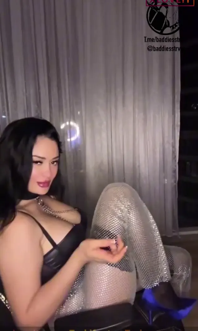 Zemheri ifşa Sexy hatundan yayın izle — Zemheri — Canlı Yayınlar · sahne 1