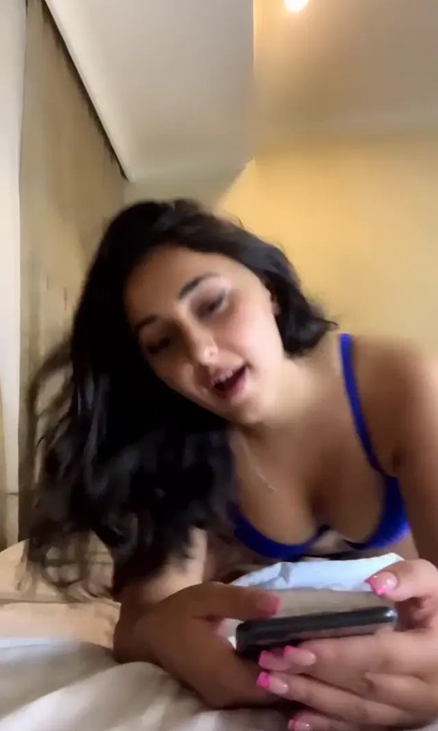 Zeynep Smith — Zeynep Smith nude ifşa Tango canlı yayınını seyret · sahne 3