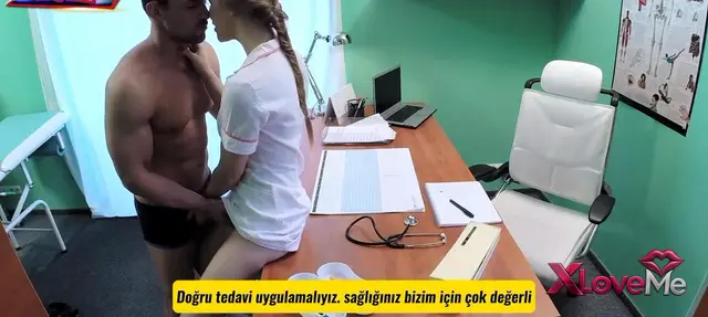 Erotik Film — Ateşli Hemşire Alexis doktora verdi – Altyazılı Porno