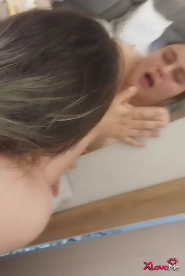 Sex HD — Azgın Balıketli kızın keyifli seksini seyret