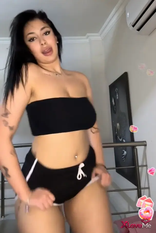 Canlı Yayınlar — Bigo NehirPP ifşa taş gibi hatunun canlı yayın videosu — Nehirpp