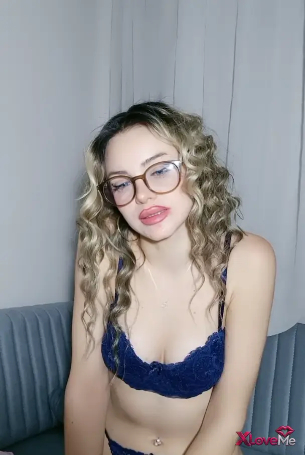 Amcık — Ecelis ifşa Seksi kızın 2026 HD Canlı yayını