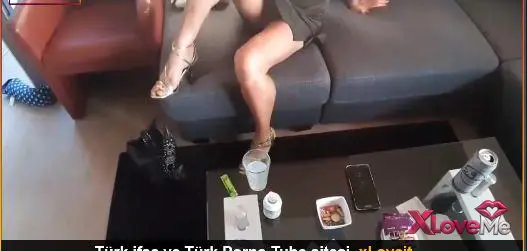 Türk Porno — Evli kadını sarhoş edip sikiyor