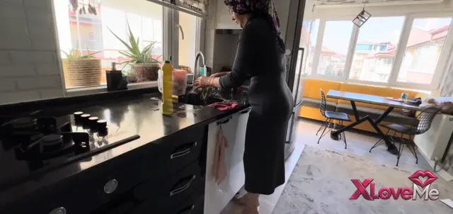 Fatma ile Her telden ifşa Çaydanlığı temizledi — Fatma ile Her Telden