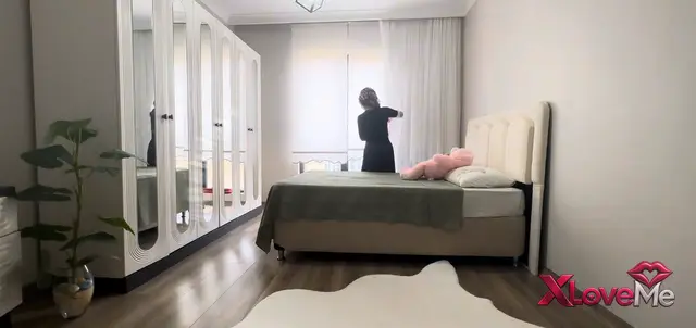 Para Karşılığı Porno — Fatma ile her telden ifşa Yatak odasını toplayıp mutfağa girişti — Fatma ile Her Telden
