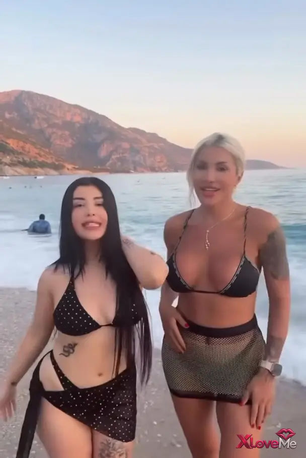 Tiktok ifşa — Gözde Akgün ifşa Fenoman kızın videolarını seyret — Gözde Akgün