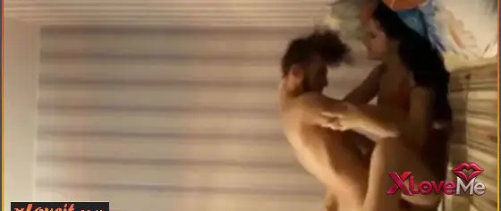 Mobil Porno — Kızın içine boşalıp kalıyor öyle