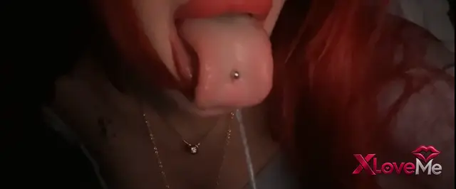Oral Seks — Mericeyn Porno Arabada sakso çekip ağzına boşalttı — Tango Mericeyn