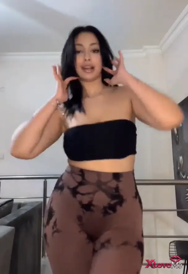 Bigo Yayınları — Bigo NehirPP ifşa Seksi taytıyla canlı yayın yaptı — Nehirpp