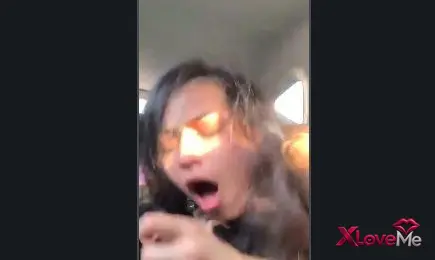 Sikiş Video — Sakso çekerken sik beni diye ağlayan kız