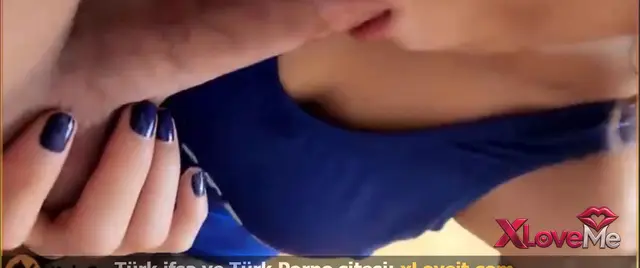 Konulu Porno — Sakso Porno Odaya giren elemanın yarrağını yaladı — KylaSuzin