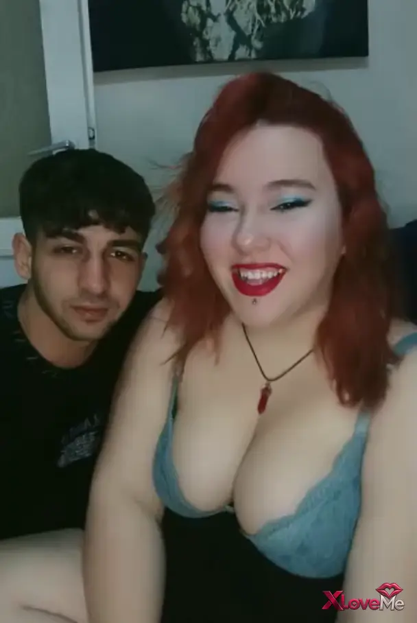 Tango Pisicik ifşa Şişman kızla Keko sevgilisini seyret — Tango Pisicik