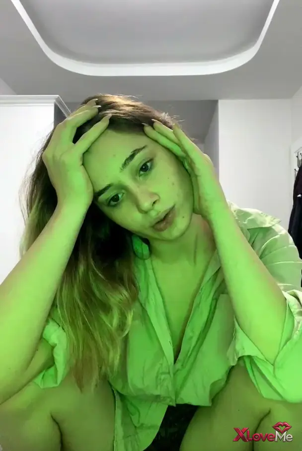 Reklamsız Porno — Tango Rüya ifşa Gömlekli seksi ateşli canlı yayın yaptı — Tango Rüya