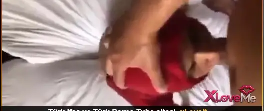 Türbanlı Porno — Türbanlının ağzına koca yarrak saplıyor