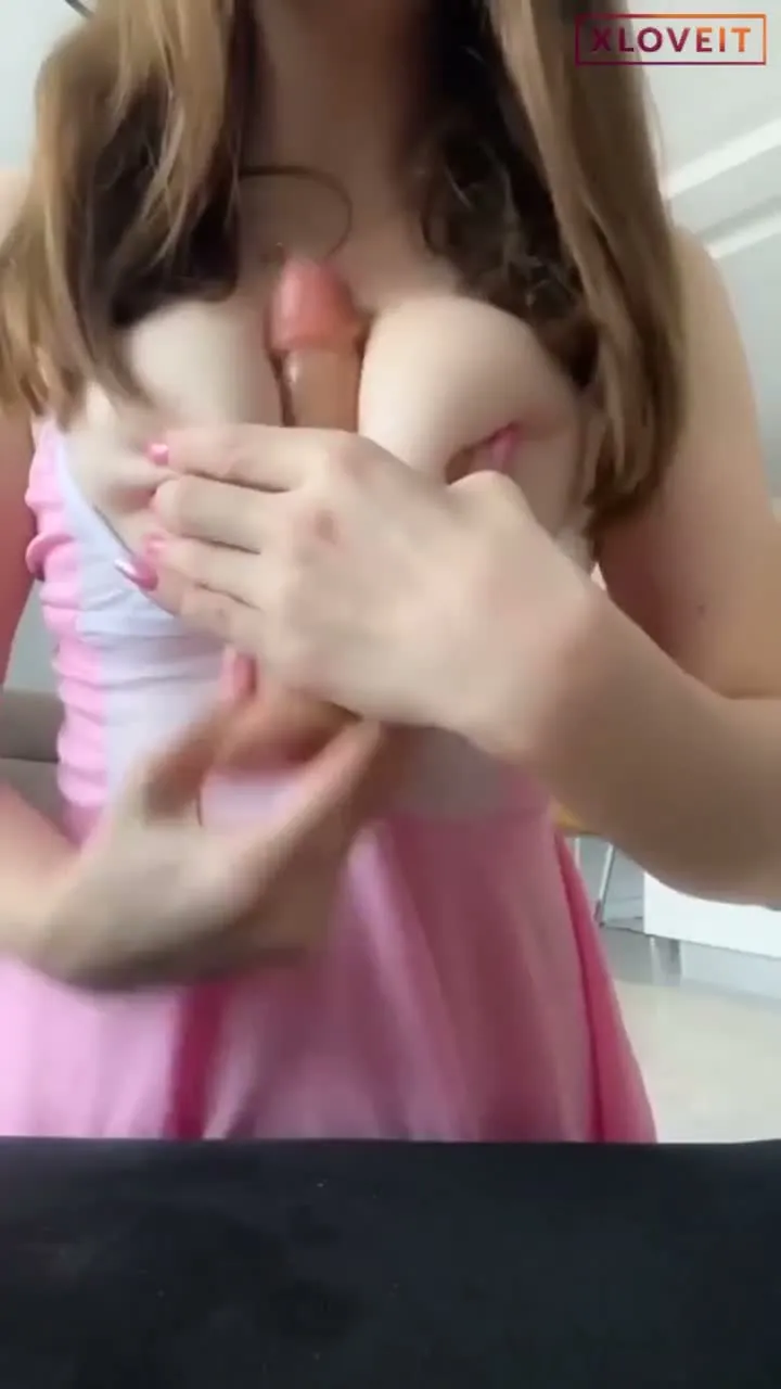 Alya ifşa Dildoya muamele yaptı — Alya — Türk ifşa